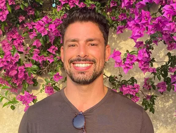 Cauã Reymond enfrenta ofensiva jurídica por suposto 'plágio' em linha de cosméticos; entenda o caso