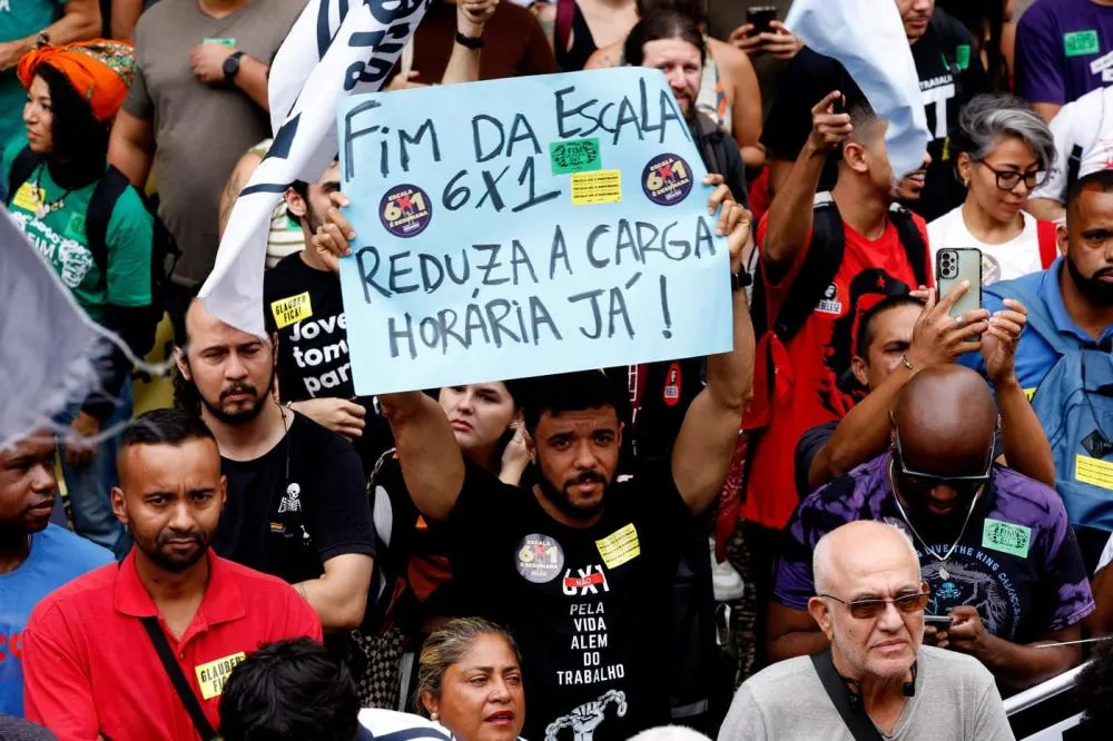 Fim da escala 6x1 entra na pauta da Câmara e reacende disputa entre governo e setor produtivo