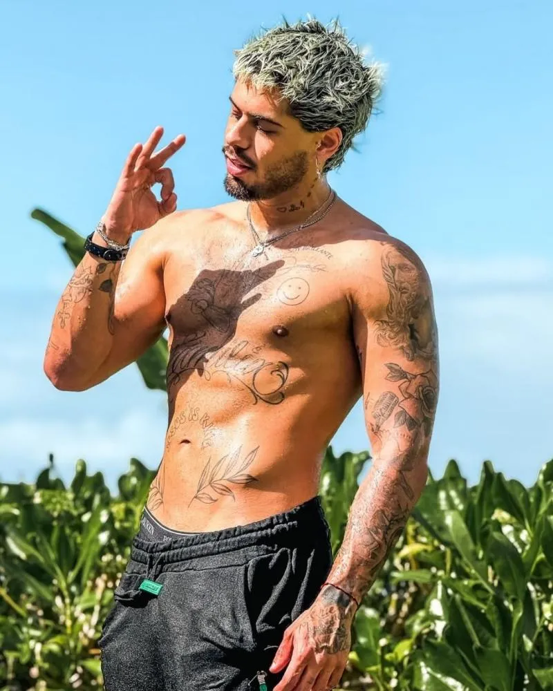 Zé Felipe comenta rumores de depressão e justifica comportamento nas redes: “Guardando energia”