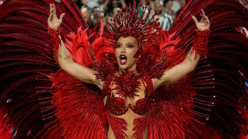 VIRGINIA DEU AZAR PARA A GRANDE RIO?